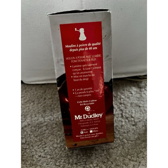 New In Box Mr Dudley Battery Operated Illuminated Black Peppermill Grinder - Picture 4 of 5